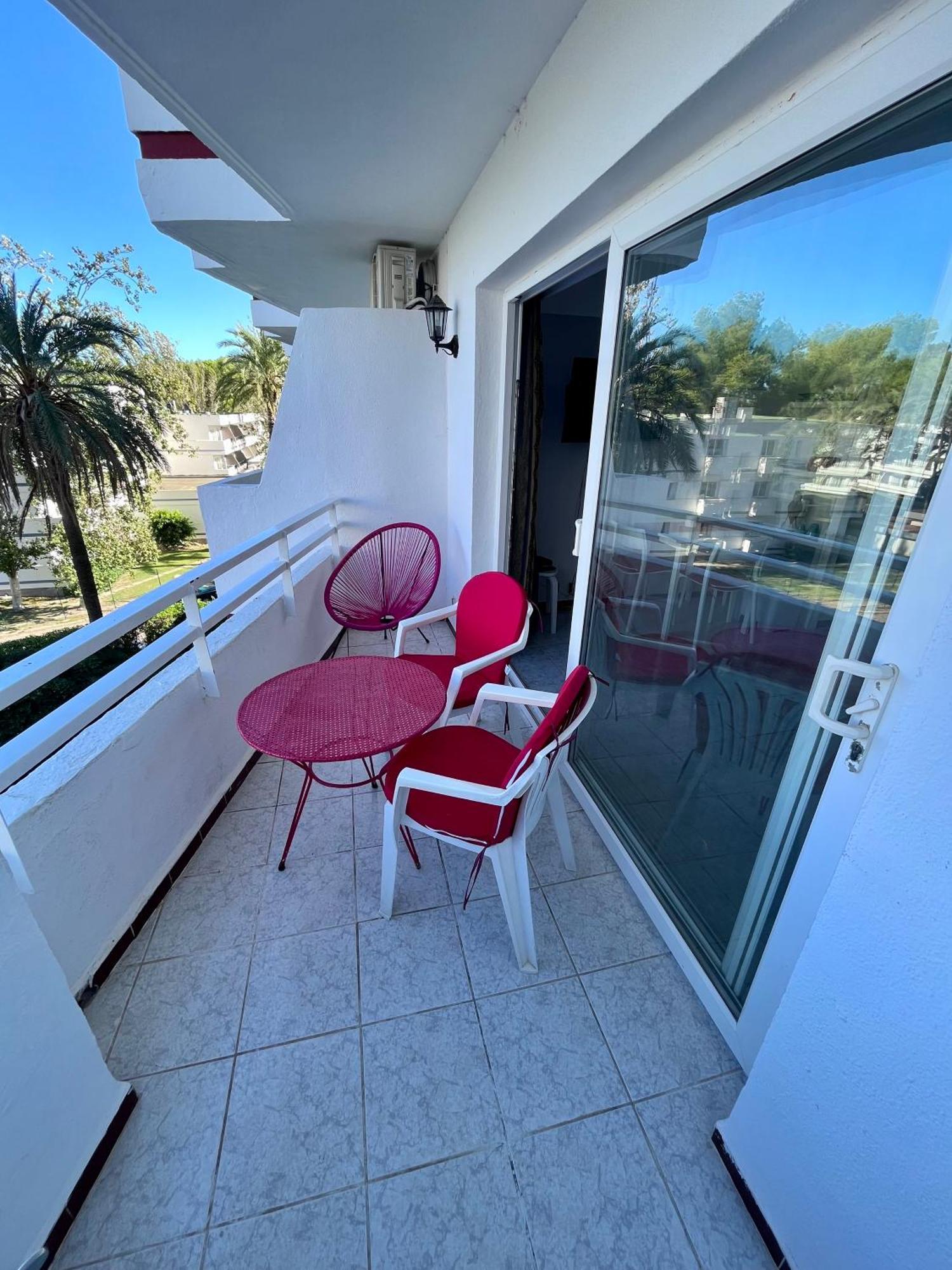 אלקודיה Apartamento Laura מראה חיצוני תמונה
